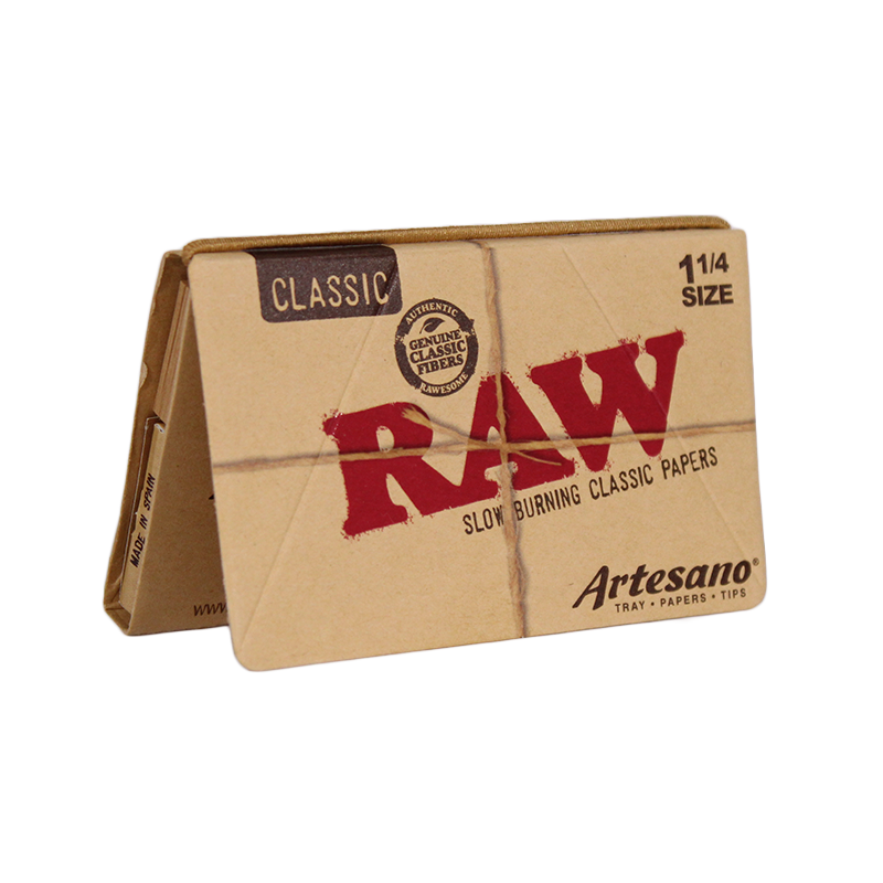 RAW Artesano 1 1/4 classic rolling paper with tips and tray booklet UAE